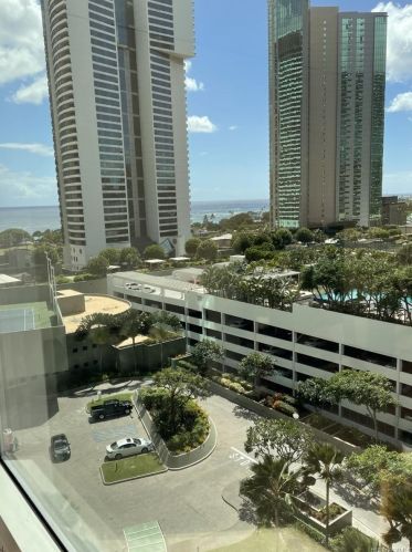 88 Piikoi St, Honolulu HI 96814-4245 exterior