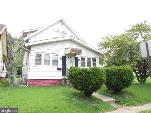 425 Delsea Dr, West Deptford, NJ 08093-1224