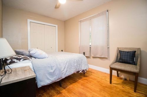 33 St, West Bridgewater MA 02379-1030 exterior