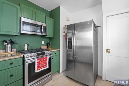 5 Davidson St, Belleville NJ  07109-3207 exterior