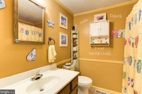 420 Pennsylvania Ave, West Deptford NJ 08063-1223 exterior