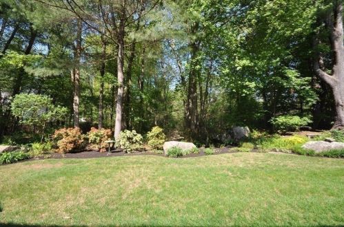 12 Walnut St, Acton MA  01720-4170 exterior