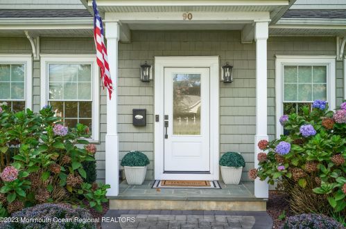 90 Lovett Ave, Little Silver, NJ 07739-1419