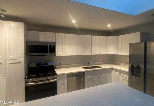 4109 Catalina Dr, Phoenix AZ 85031-3841 exterior