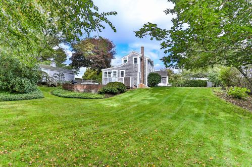 156 Chatham Bars Ave, Chatham MA 02633-2343 exterior