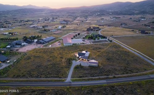 8449 Silver Crk Rd, Park City UT exterior