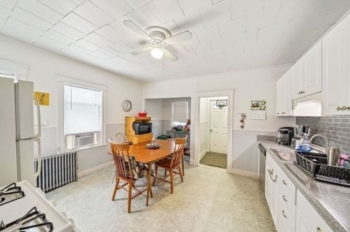 30 Atherton St, Quincy MA 02169-6801 exterior