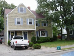 201 Auburn St, Newton, MA 02466-2420