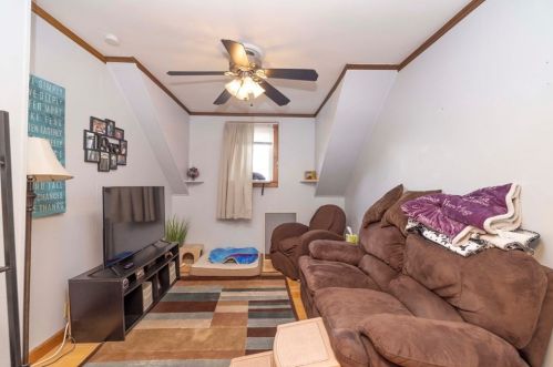 11 Waverly St, Taunton MA 02780-1420 exterior