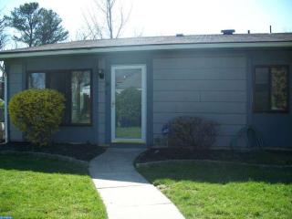 29 Birchwood Ct, West Deptford NJ  08066-2411 exterior