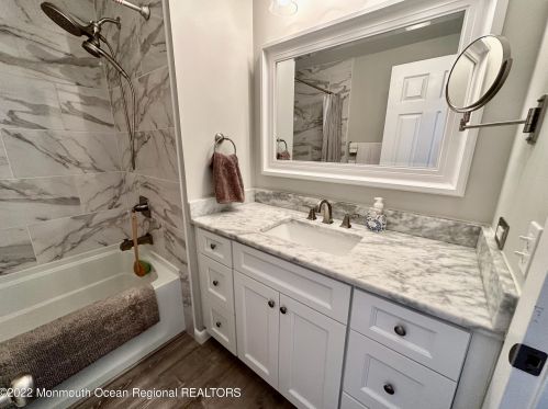 31 Ann Ct, Tinton Falls NJ  07724-3000 exterior