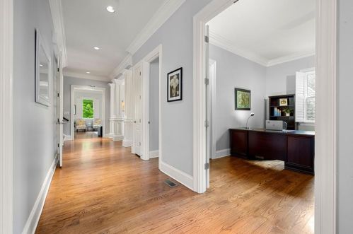 1789 Buckhead Vly Ln, Atlanta GA 30324-2795 exterior