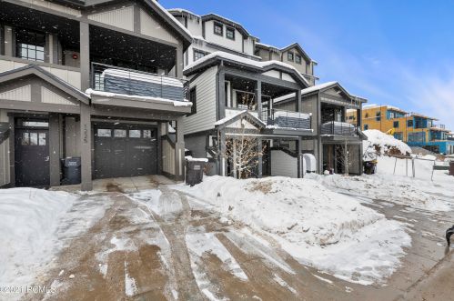 1231 Lowell Ave, Park City UT 84060-5115 exterior
