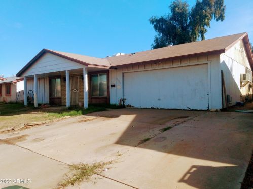 3823 84th Ln, Phoenix, AZ 85037-2401