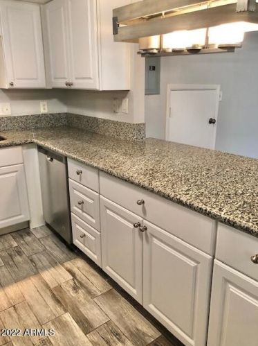 4767 Belleview St, Phoenix AZ  85008-5606 exterior