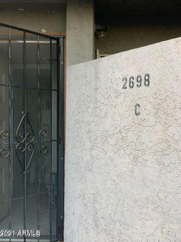 2698 43rd Ave, Phoenix AZ  85009-1081 exterior