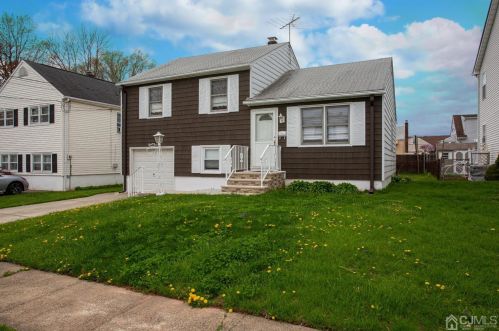 29 Fillmore Ave, Carteret, NJ 07008-2238