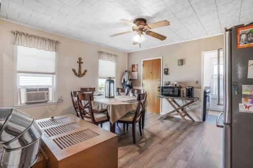 214 Cambridge St, Fall River MA 02721-2665 exterior