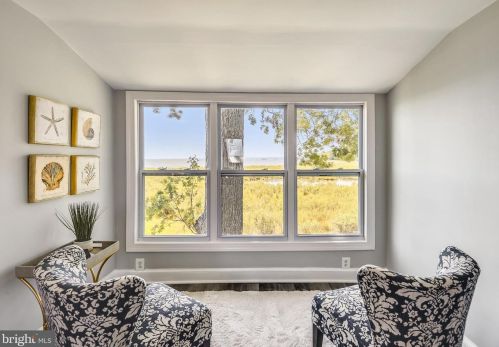 1525 Bay Dr, Shady Side MD exterior