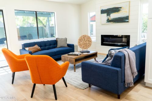 3307 43rd Pl, Phoenix AZ  85018-6422 exterior