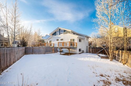 2300 Monarch Dr, Park City UT  84060-7404 exterior