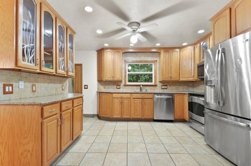 415 Mower St, Worcester MA 01602-1011 exterior