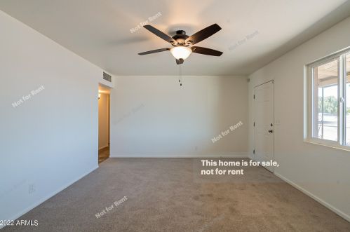 3030 Cactus Rd, Phoenix AZ 85029-2220 exterior