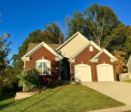 309 Rockcrest View Ct, Louisville KY  40245-3208 exterior