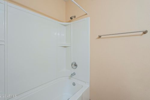 2324 Cactus Rd, Phoenix AZ 85032-7609 exterior