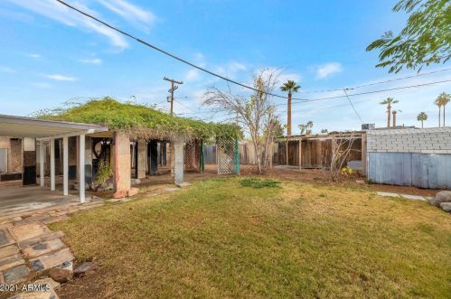 1807 46 St, Phoenix AZ 85008-4111 exterior