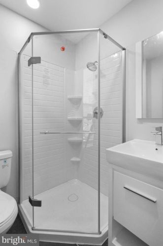 1815 20 St, Philadelphia PA 19145-2048 exterior