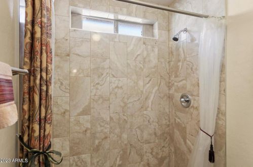 3218 37th St, Phoenix AZ 85018-6304 exterior