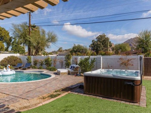 5123 43rd Pl, Phoenix AZ  85018-1633 exterior