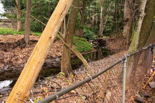 480 Salisbury St, Worcester MA 01609-1307 exterior