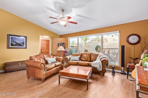 4150 Agave Rd, Phoenix AZ 85044-4672 exterior