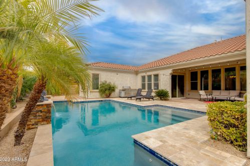 2923 Constance Way, Phoenix AZ 85042-7224 exterior