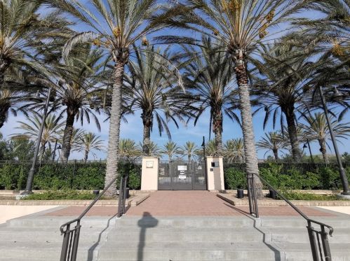 204 Parkdale, Irvine CA 92620-2167 exterior