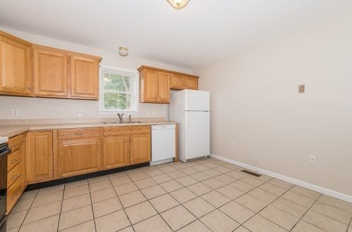 85 Kenberma Rd, Worcester MA 01604-3951 exterior