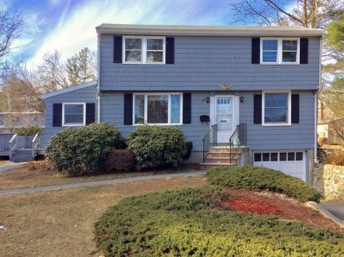 28 Highland Ave, Lynnfield MA  01940-1906 exterior