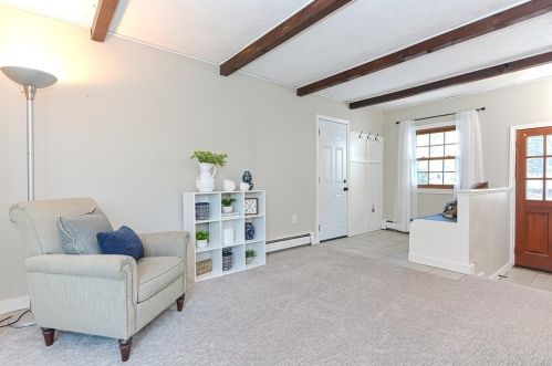 37 Needham St, Norfolk MA  02056-1648 exterior