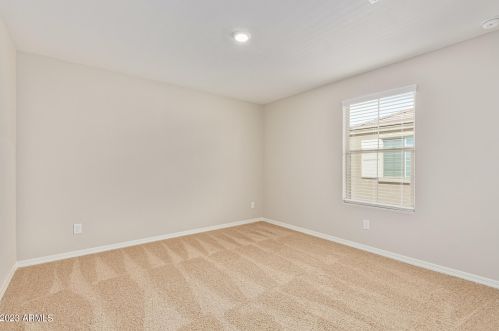 3924 79th Ln, Phoenix AZ  85043 exterior