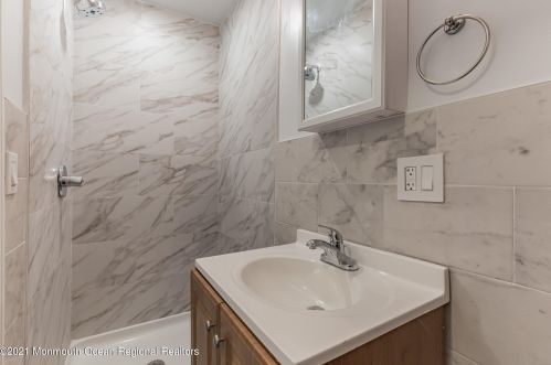 720 Carter Ave, West Deptford NJ  08096-1468 exterior