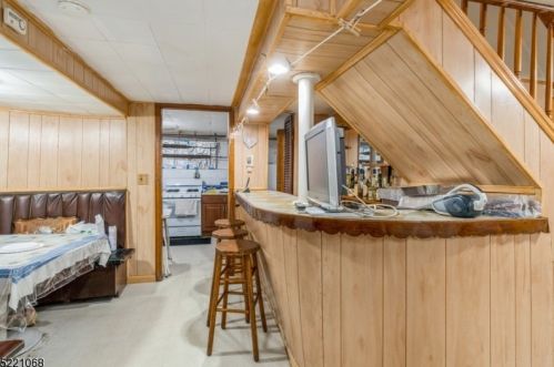 54 Meacham St, Belleville NJ 07109-1935 exterior