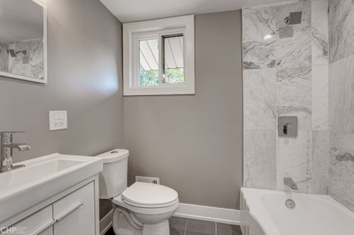 3235 Maple Ave, Forest View IL 60402-1250 exterior