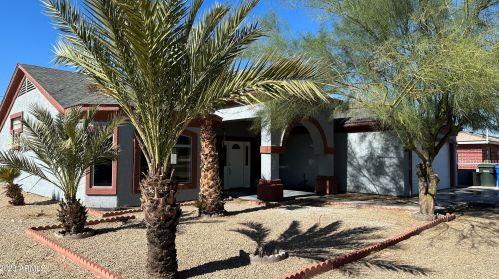 1622 27 Pl, Phoenix AZ 85008-1932 exterior