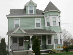 3 Churchill St, Newton, MA 02460-1406