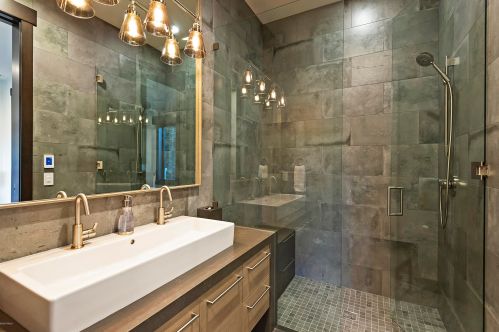 216 White Pne Cyn Rd, Park City UT 84060-6514 exterior