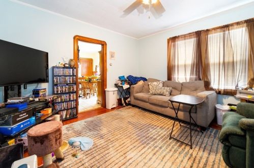 38 Granite St, Taunton MA 02780-3019 exterior