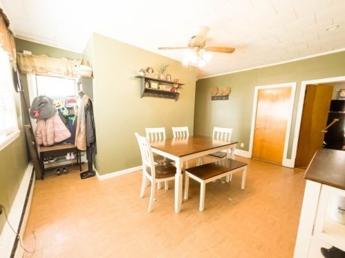 296 Hamlet St, Fall River MA 02724-3340 exterior