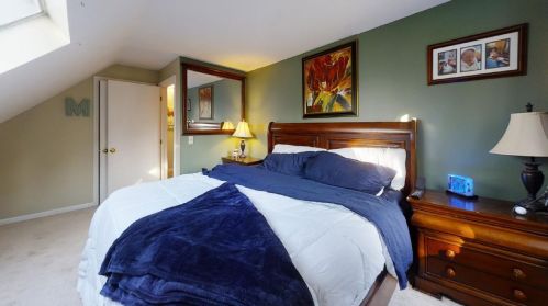 10 Brenda Ln, Eastham MA 02642-2677 exterior